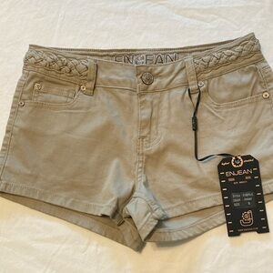 Enjean S Khaki, Mid-Rise “Fit Shorts” NWT
